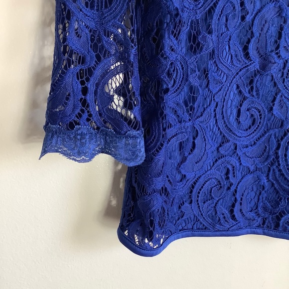 Adrianna Papell Blue Lace Large Top - Picture 5 of 7